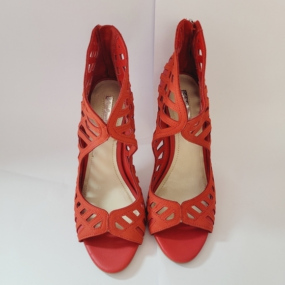 BCBGeneration Drita Red Suede Leather Laser Cut Zip Stilletto Heels - Picture 4 of 10